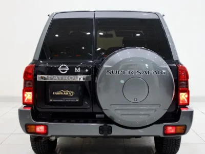 2022 Nissan Patrol Safari Super Safari 6 Cylinders Petrol Engine Black Tan SUV GCC Specs