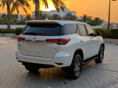2021 Toyota Fortuner GXR 4.0 Litres V6 Petrol Engine White Beige SUV GCC Specs