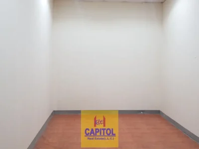 270 sqft with High Ceiling Warehouse Available Ready to Move In