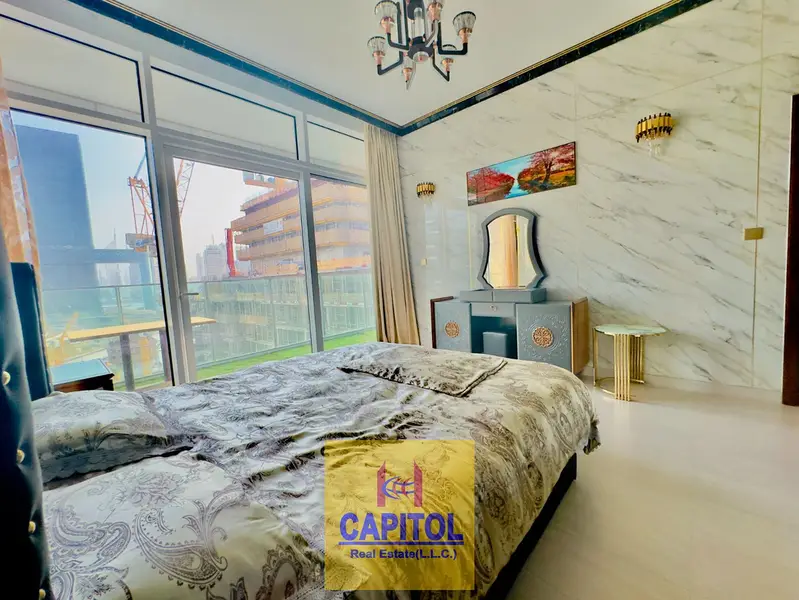 Direct From Landlord | Upgraded Unit | Fully Fitted and Furnished | Vacant