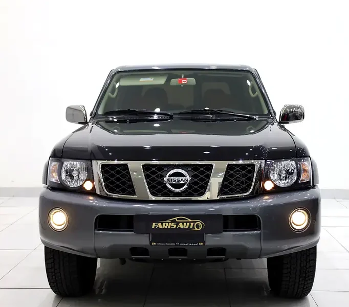 2022 Nissan Patrol Safari Super Safari 6 Cylinders Petrol Engine Black Tan SUV GCC Specs