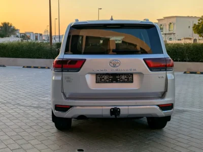 2024 Toyota Land Cruiser VXR 3.5L V6 Twin Turbo Petrol Engine Silver Beige SUV GCC Specs