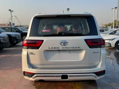 2026 Toyota Land Cruiser GXR 3.5 Litres 6 Cylinders Petrol Engine White Beige SUV GCC Specs