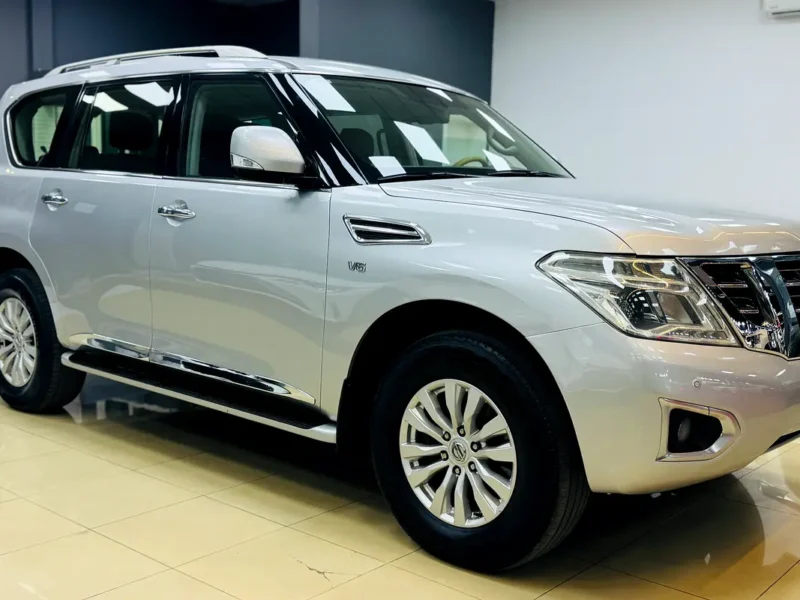 2019 Nissan Patrol SE Titanium 4.0Litres V6 Petrol Engine Silver Beige SUV GCC Specs