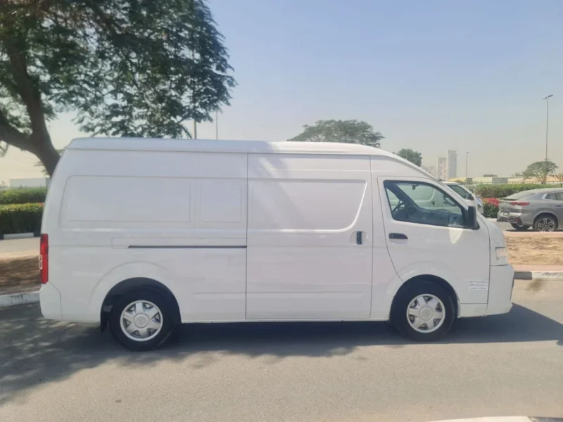 2025 Foton View CARGO VAN 2.0 Litres 4 Cylinders Diesel Engine White Grey Van GCC Specs