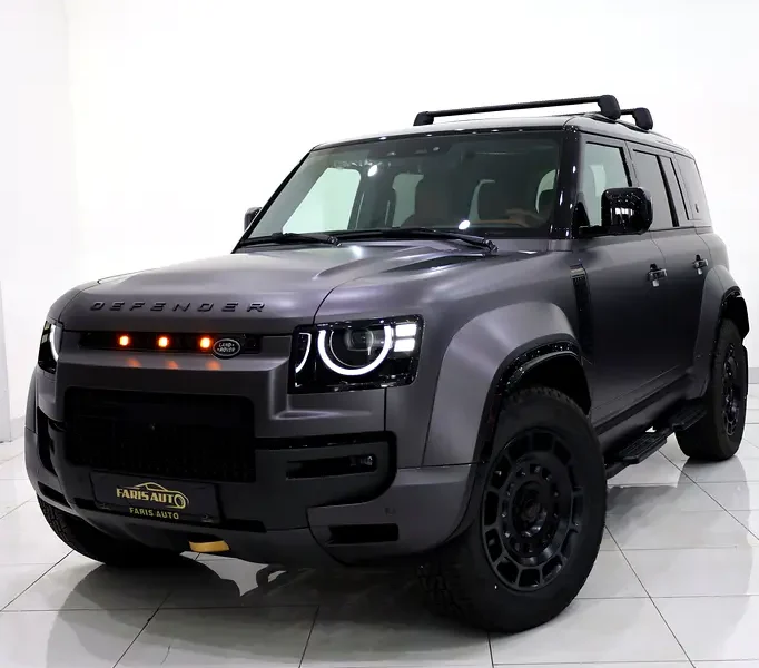 2026 Land Rover Defender 110 OCTA P635 4.4L 8 Cylinders Petrol Engine Grey Tan SUV