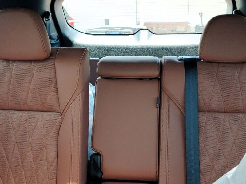 2026 Mitsubishi Outlander PREMIUM LAUNCH EDITION P Line 2.5L 4 Cylinders Black Red SUV