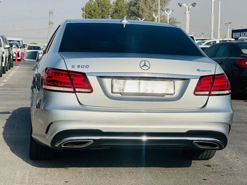 2015 Mercedes Benz E300 6 Cylinders Petrol Engine Silver Black Sedan Automatic
