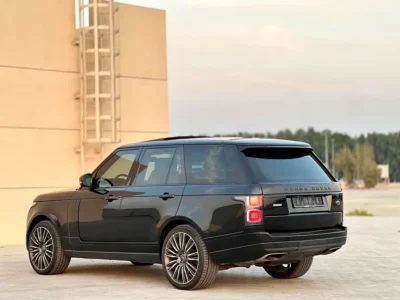 2014 Land Rover Range Rover Vogue 8 Cylinders Petrol Engine Black Beige SUV GCC Specs