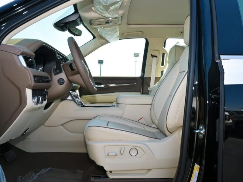 2025 GMC Yukon Denali 6.2 Litres V8 Petrol Engine Black Beige SUV GCC Specs AWD
