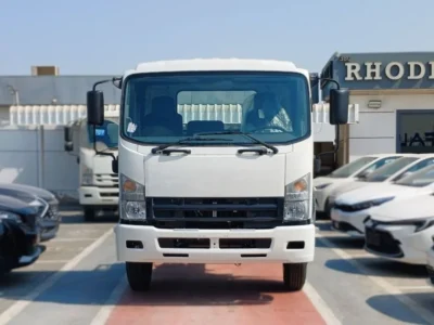 2025 Isuzu FSR Isuzu FSR 11 TON Chassis 4 Cylinders Diesel Engine White Grey Truck GCC