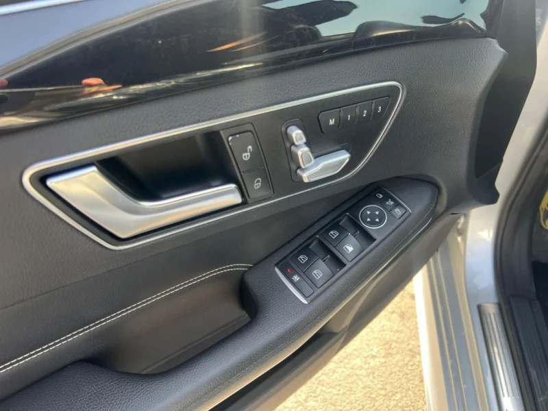 2015 Mercedes Benz E300 6 Cylinders Petrol Engine Silver Black Sedan Automatic