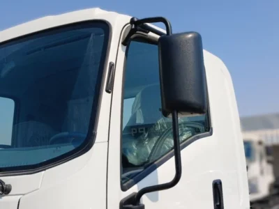 2025 Isuzu FSR Isuzu FSR 11 TON Chassis 4 Cylinders Diesel Engine White Grey Truck GCC