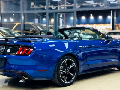 2017 Ford Mustang GT California Special Blue-Black Coupe GCC Specs Automatic