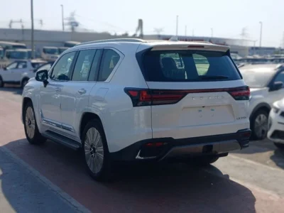 2026 Lexus LX700h Signature 3.5 Litres 4 Cylinders Hybrid Engine White Red SUV GCC Specs