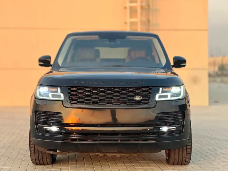 2014 Land Rover Range Rover Vogue 8 Cylinders Petrol Engine Black Beige SUV GCC Specs