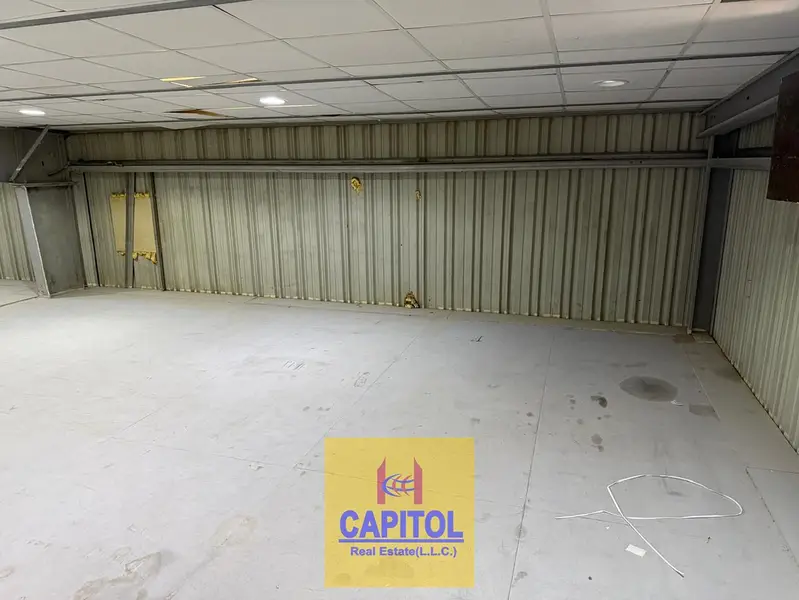 SPACIOUS AND RELIABLE STORAGE UNIT ON MEZZANINE FLOOR IDEAL FOR VARIOUS STORAGE PURPOSES