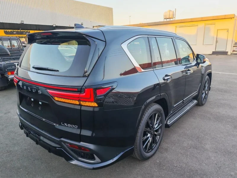 2026 Lexus LX600 SIGNATURE Fsport 3.5L 6 Cylinders Petrol Engine Black Red SUV GCC