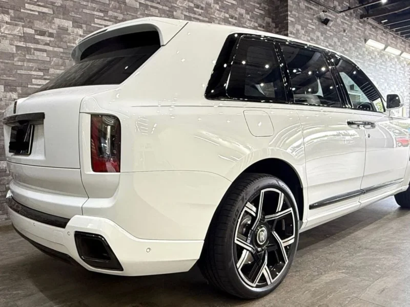 2025 Rolls Royce Cullinan Black Badge 6.8 Litres 12 Cylinders Petrol Engine White SUV