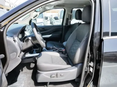 2025 Nissan Navara 2.5 Litres 4 Cylinders Petrol Engine Black Pickup Truck GCC Specs