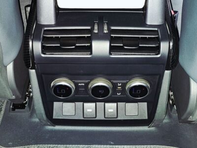 2023 Rover Defender 90 X-DYNAMIC HSE P400 3.0L Cylinders Petrol Engine White Beige SUV