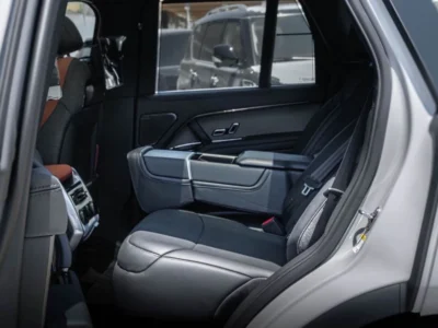 2025 Land Rover Range Rover SV P615 SWB 4.4L Twin-Turbo V8 Grey Black SUV GCC Specs