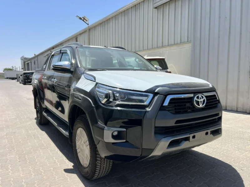 2026 TOYOTA HILUX ADVENTURE 2.4L 4X4 DIESEL 4 Cylinders Black Red Pickup Truck GCC