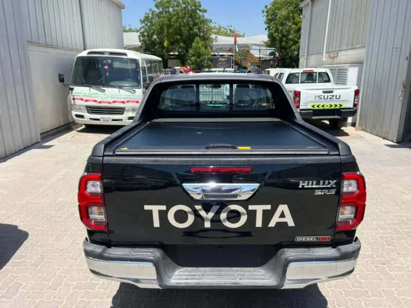 2026 TOYOTA HILUX ADVENTURE 2.4L 4X4 DIESEL 4 Cylinders Black Red Pickup Truck GCC
