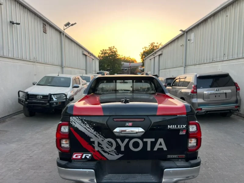 2026 TOYOTA HILUX GR-SPORTS 2.4L 4X4 DIESEL 4 Cylinders Grey Red Pickup Truck GCC