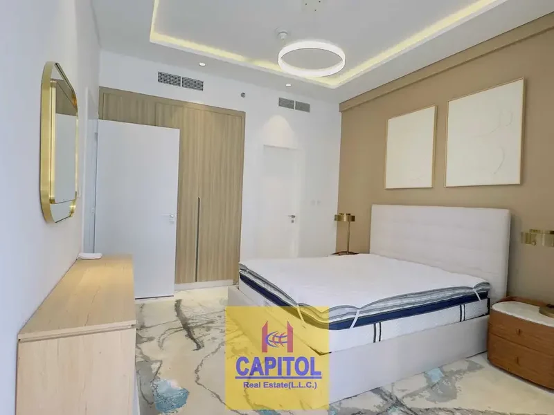 DIRECT FROM LANDLORD Newly Furnished | Large Layout | Vacant | Bright Stylish Flat | Prime Location