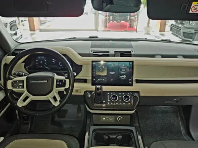 2023 Rover Defender 90 X-DYNAMIC HSE P400 3.0L Cylinders Petrol Engine White Beige SUV