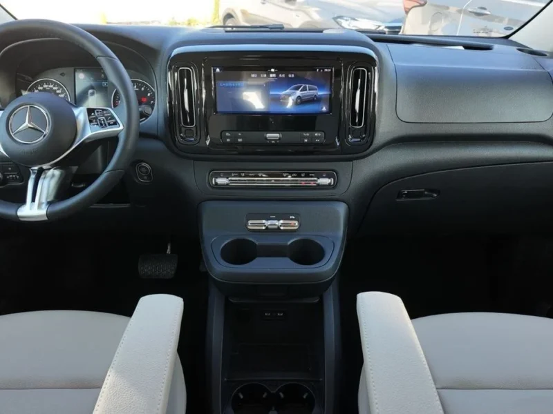 2025 Mercedes Vito Business Edition 2.0 Litres 4 Cylinders Petrol Engine Black White Van