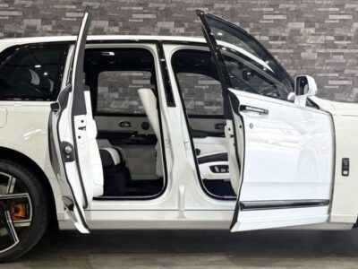 2025 Rolls Royce Cullinan Black Badge 6.8 Litres 12 Cylinders Petrol Engine White SUV