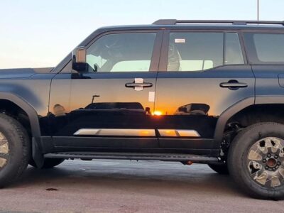 2025 TOYOTA HILUX 2.4L DIESEL GLX4 Cylinders FULL OPTION Black SUV Automatic