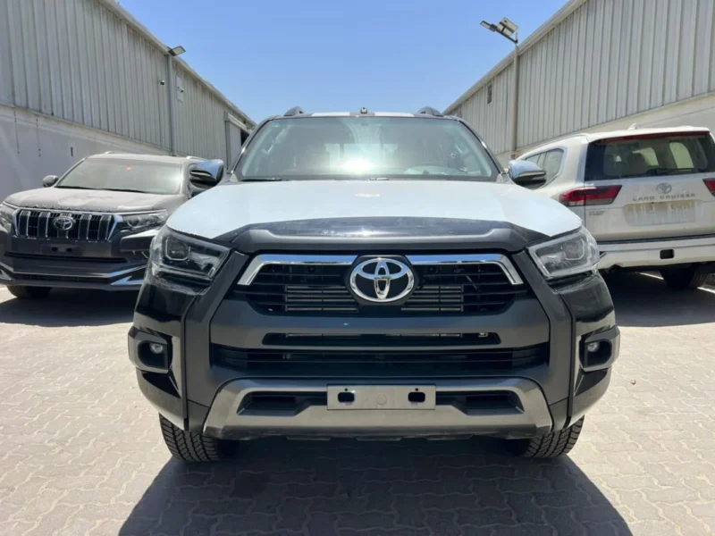 2026 TOYOTA HILUX ADVENTURE 2.4L 4X4 DIESEL 4 Cylinders Black Red Pickup Truck GCC