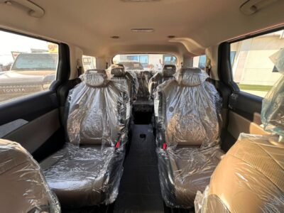 2026 Kia Carnival 3.5 LITRES 6 Cylinders Petrol Engine White Grey Van Korean Specs