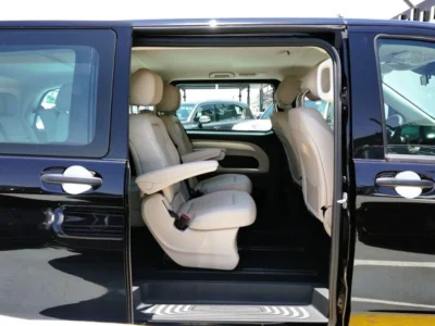 2025 MERCEDES-BENZ VITO BUSINESS EDITION 2.0L Turbocharged Inline-4 Petrol Black Beige Van