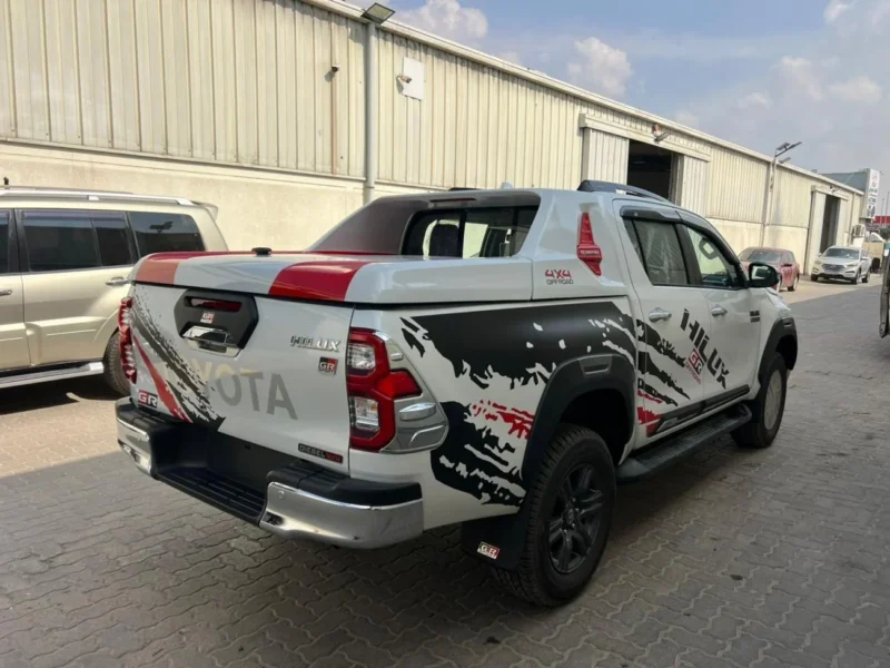 2026 TOYOTA HILUX GR-SPORTS 2.4L 4X4 DIESEL 4 Cylinders White Black Pickup Truck