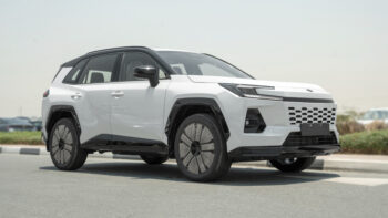 2026 Toyota Rav 4 XSE 2.5 Litres 4-Cylinder Hybrid Petrol Engine White Black SUV Automatic