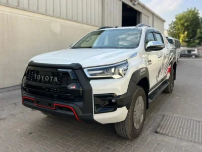 2026 TOYOTA HILUX GR-SPORTS 2.4L 4X4 DIESEL 4 Cylinders White Black Pickup Truck