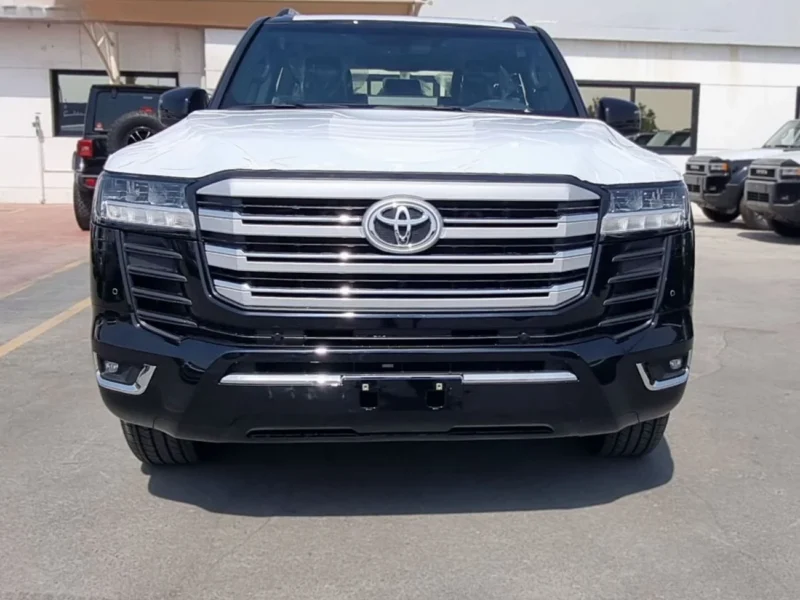2026 TOYOTA LAND CRUISER GXR 3.5L V6 TWIN TURBO Petrol Engine White Black SUV GCC