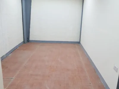 360 sqft on Mezzanine Floor Small Mezzanine Floor Available in Al Quoz Area
