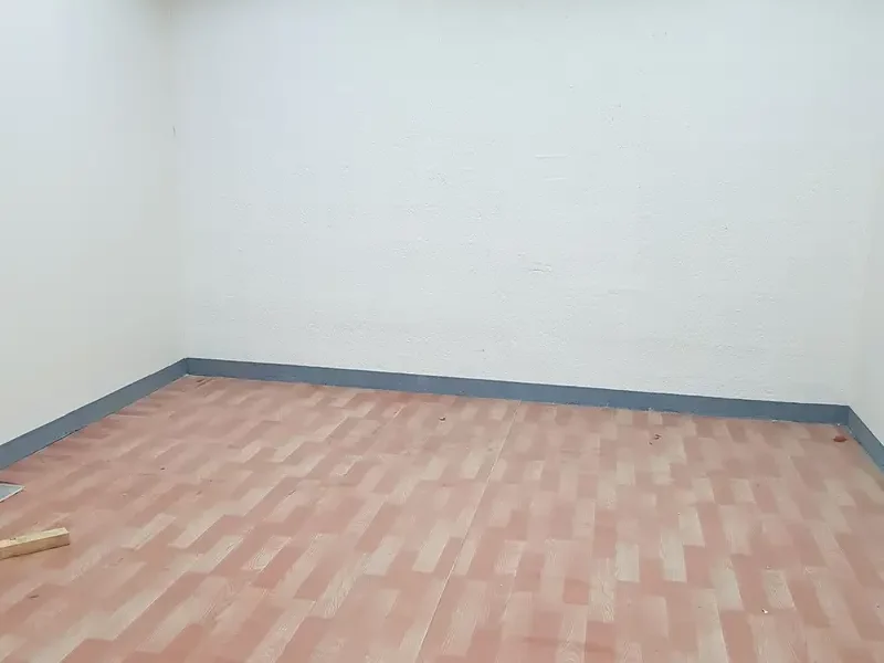 360 sqft on Mezzanine Floor Small Mezzanine Floor Available in Al Quoz Area