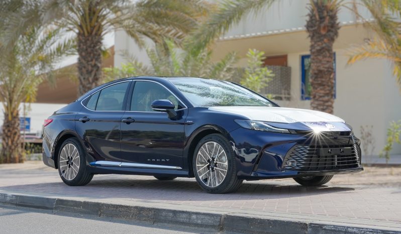 2026 Toyota Camry Lumiere 2.5 Litres 4-Cylinder Hybrid Petrol Engine Blue Tan Sedan