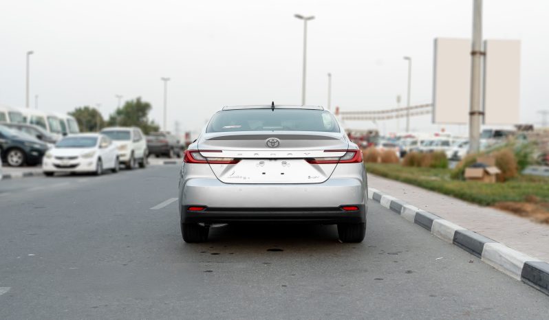 2026 Toyota Camry Lumiere 2.5 Litres 4-Cylinder Hybrid Petrol Engine Silver Tan Sedan
