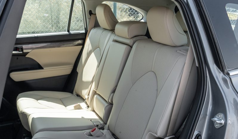 2026 Toyota Highlander Limited 2.5L 4-Cylinder Hybrid Engine Grey Beige SUV Automatic