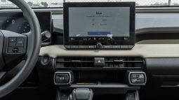 2026 Toyota Rav 4 XLE 2.0 Litres 4-Cylinder Petrol Engine Grey Beige SUV GCC Specs