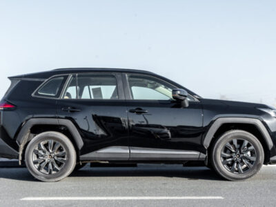 2026 Toyota Rav 4 XLE 2.5 Litres 4-Cylinder Hybrid Petrol Engine Black Beige SUV GCC Specs