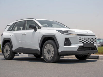 2026 Toyota Rav 4 XLE 2.5 Litres 4-Cylinder Hybrid Petrol Engine White Beige SUV GCC Specs