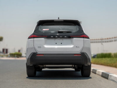 2026 Toyota Rav 4 XLE 2.5 Litres 4-Cylinder Hybrid Petrol Engine White Beige SUV GCC Specs